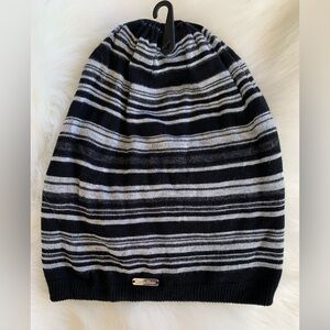 *NWT CALVIN KLEIN Double Sided Reversible Beanie Winter Hat NWT